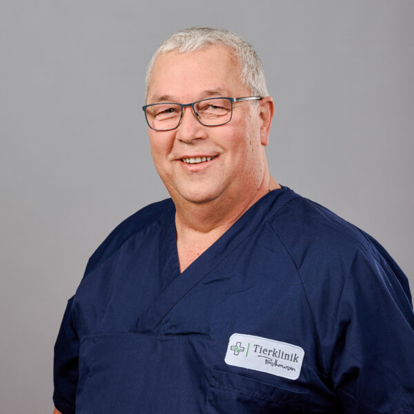 Portraitfoto von Dr. Manfred Heine
